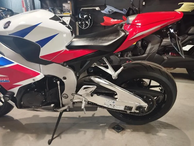 CBR 1000 RR FIREBLADE
