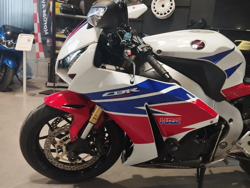 CBR 1000 RR FIREBLADE