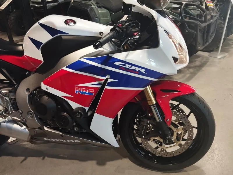 CBR 1000 RR FIREBLADE
