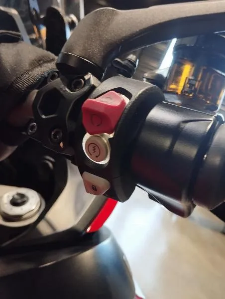 MULTISTRADA END