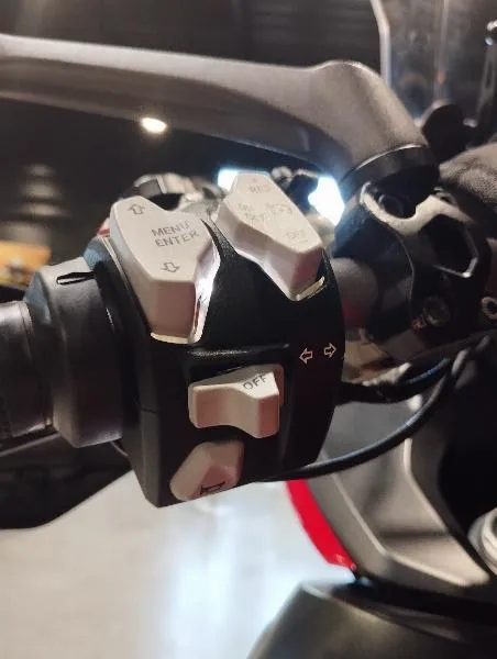 MULTISTRADA END