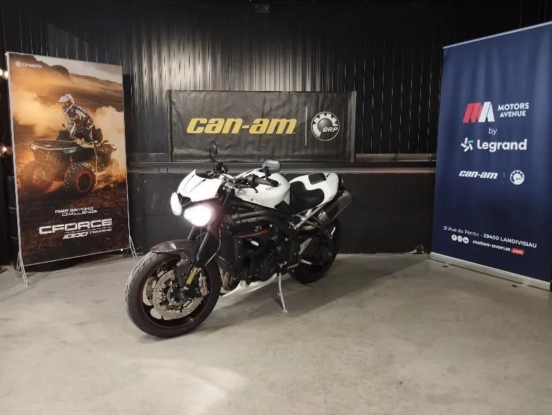 SPEED TRIPLE 1050 RS