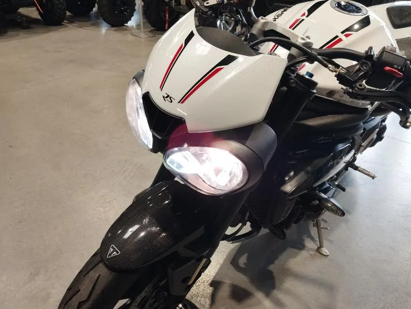 SPEED TRIPLE 1050 RS