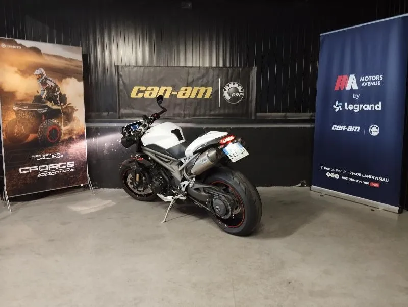 SPEED TRIPLE 1050 RS