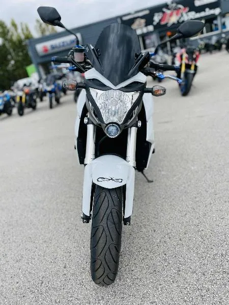 CB 1000 R