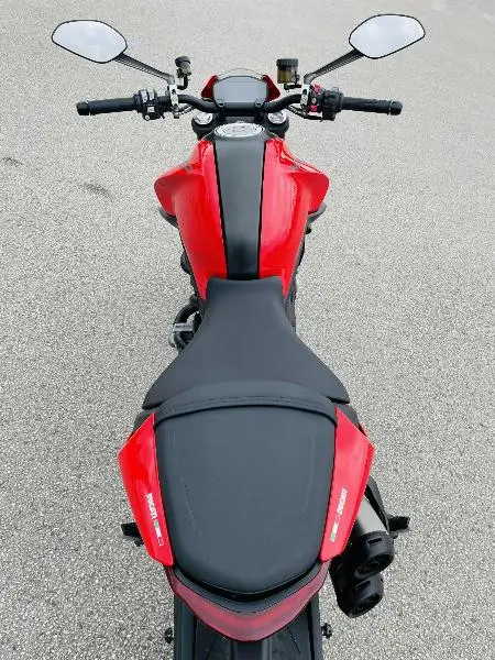 900 MONSTER