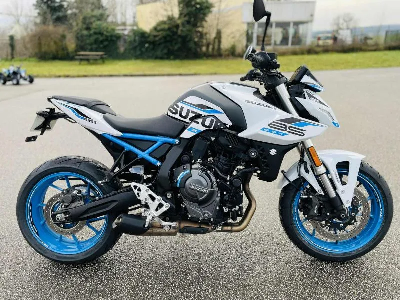 GSX8S