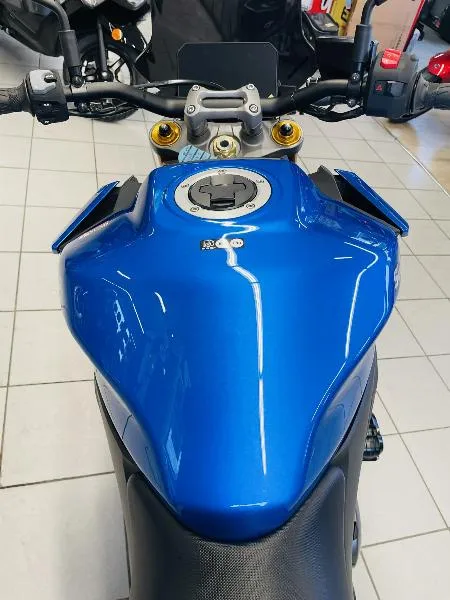 GSXS 1000