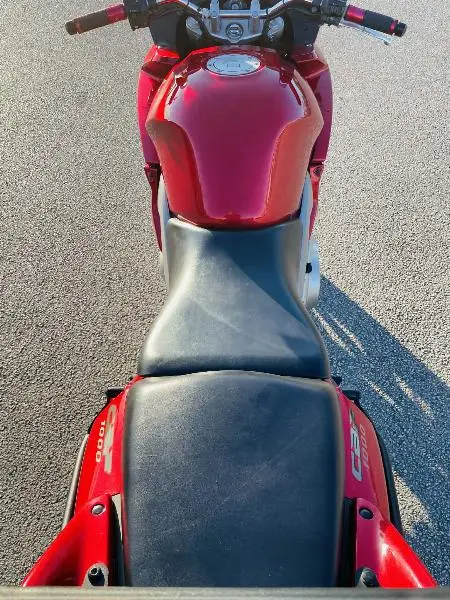 CB 1000 F