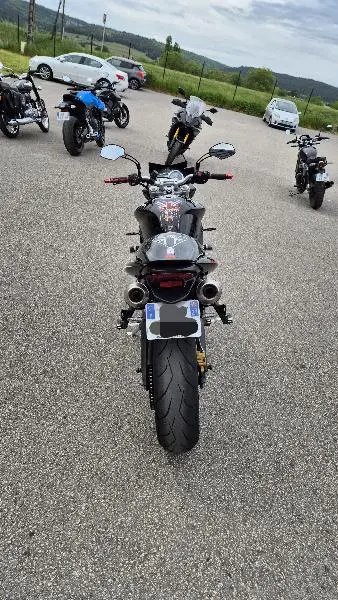 STREET TRIPLE 675