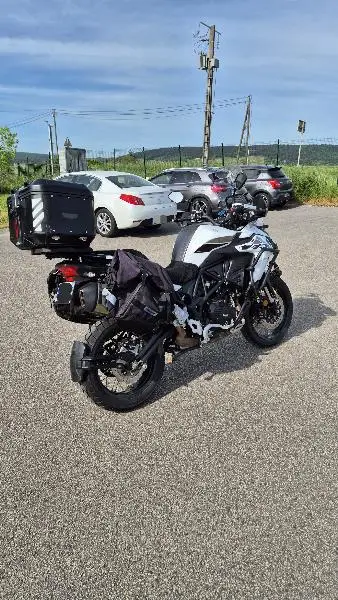 TRK 502 X