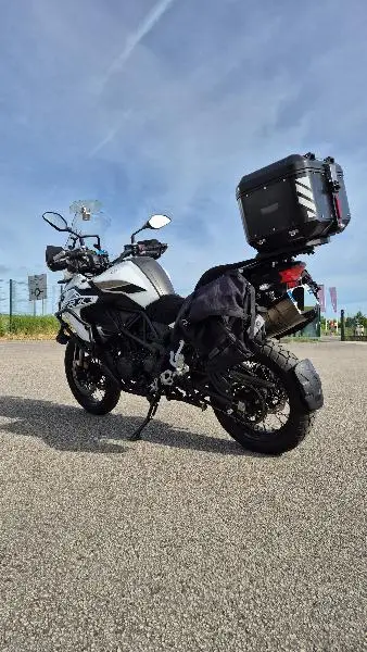 TRK 502 X