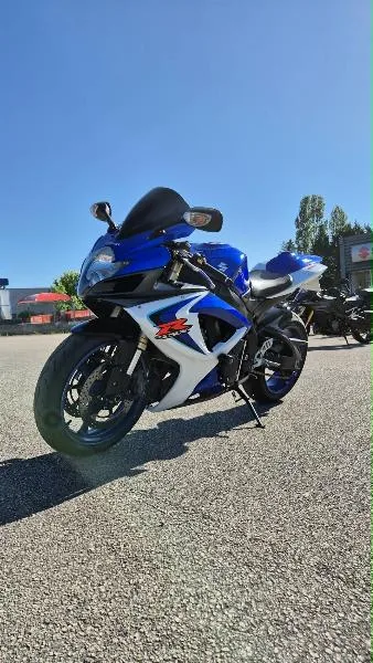 SUZUKI GSXR 600