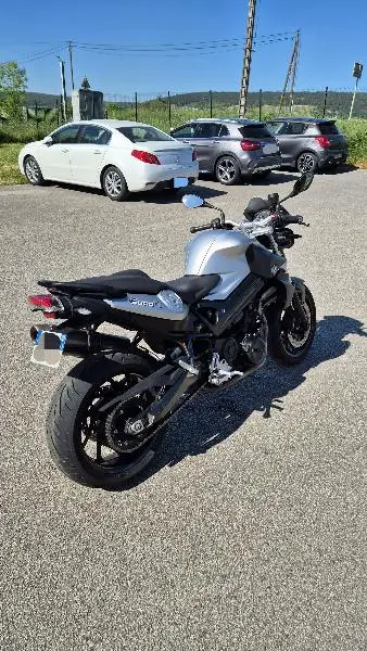 F 800 R