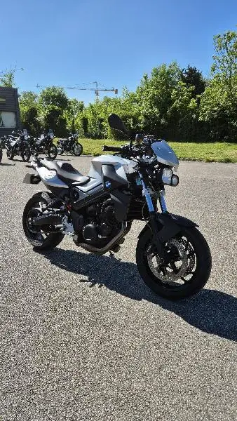 F 800 R