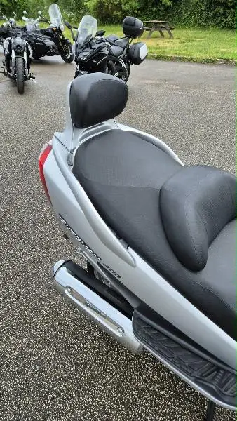 BURGMAN 400