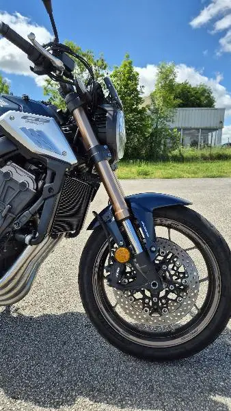 CB 650 R