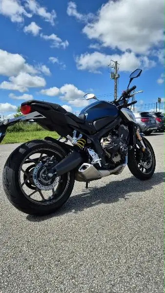 CB 650 R