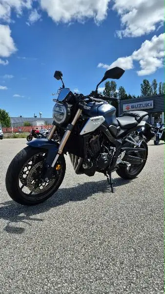 CB 650 R