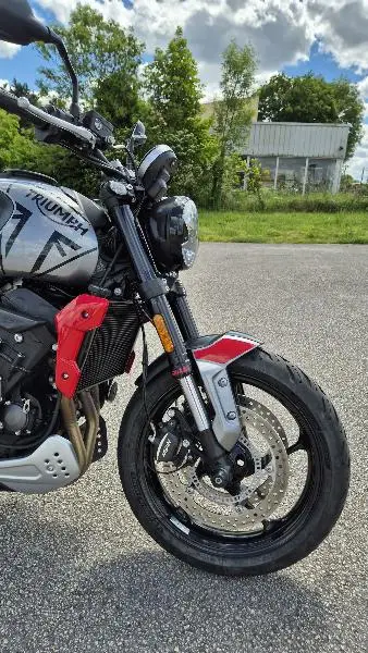 TRIDENT 660