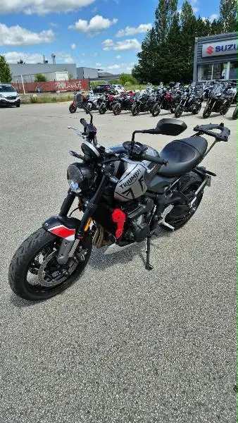 TRIDENT 660