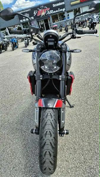 TRIDENT 660