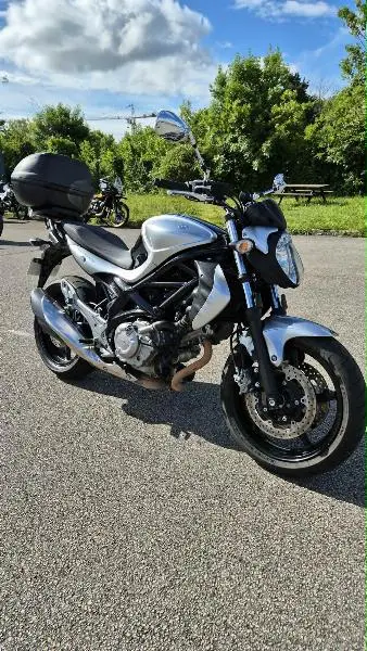 GLADIUS 650
