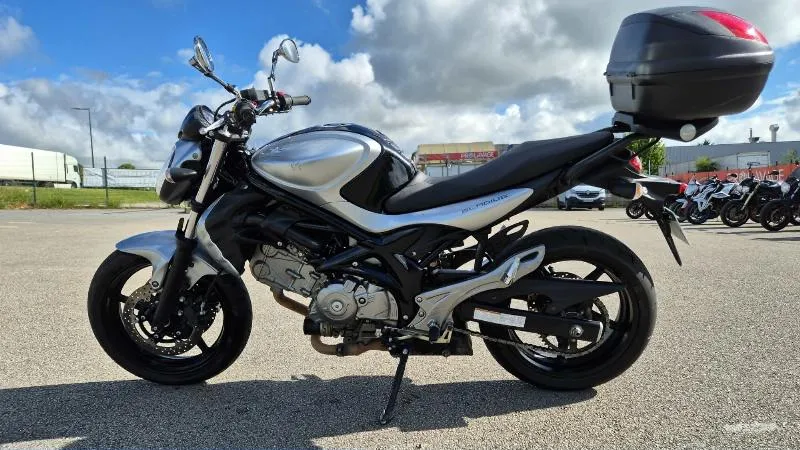 GLADIUS 650