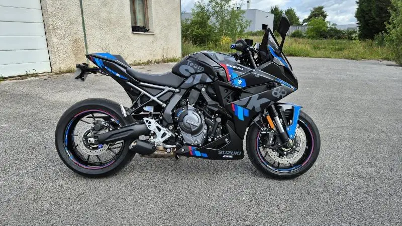 GSX8R