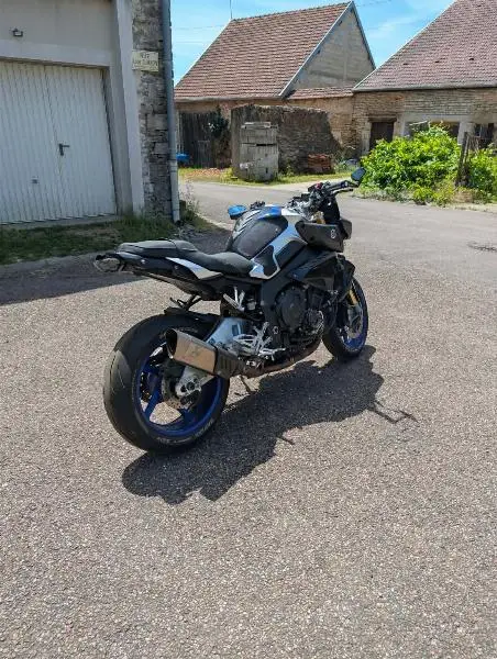 MT10 SP
