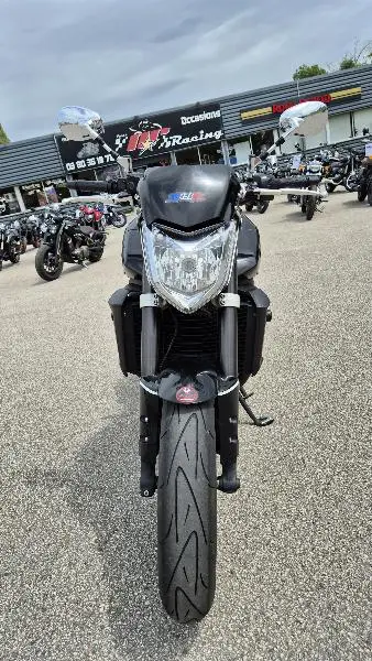 FZ1