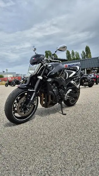 FZ1