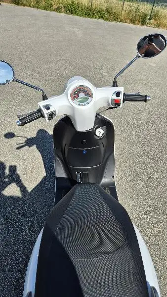 CITY 125