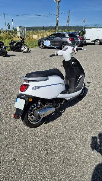 CITY 125