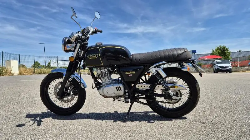 BLACK SEVEN 125