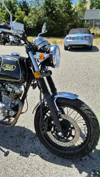 BLACK SEVEN 125