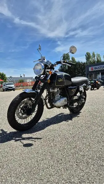 BLACK SEVEN 125