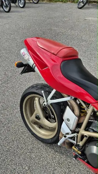748