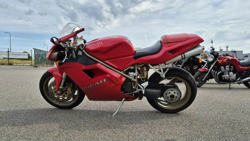 748