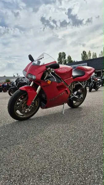 748