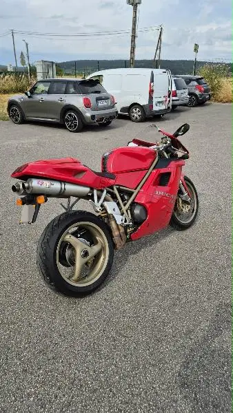 748