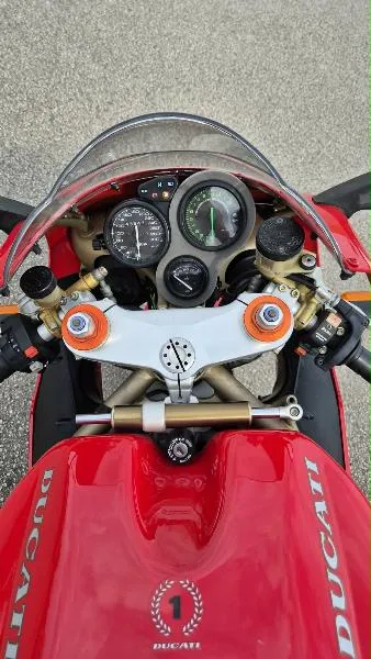 748