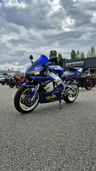YZF 1000 R1