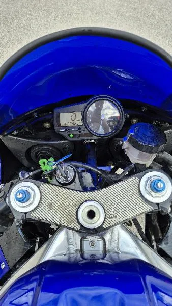 YZF 1000 R1