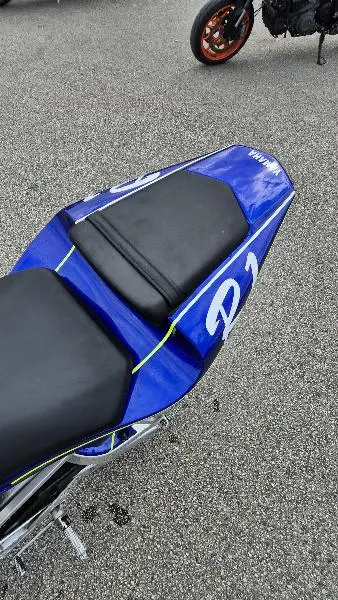 YZF 1000 R1