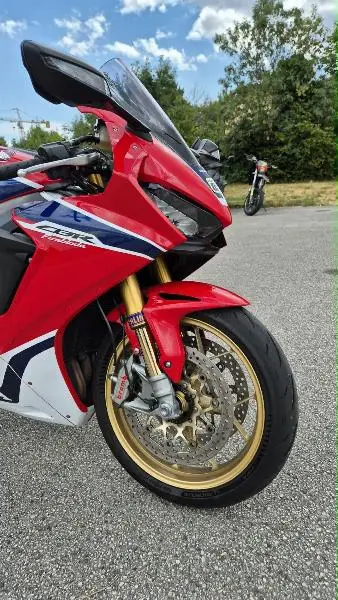 CBR 1000 R SP