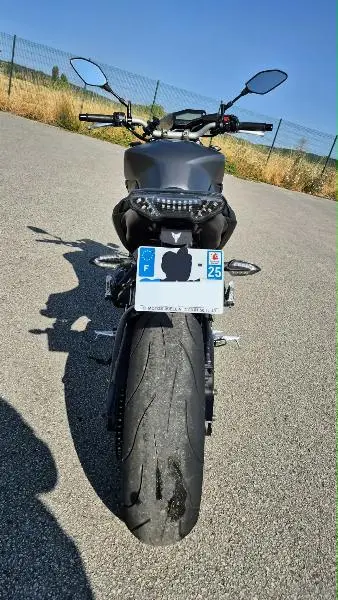 MT09