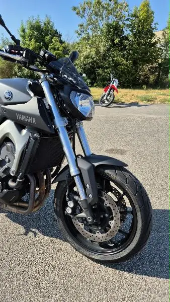 MT09