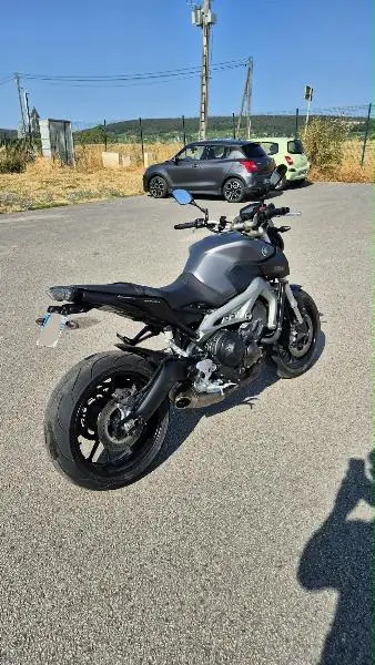 MT09