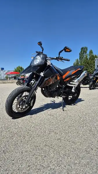 690 SMC